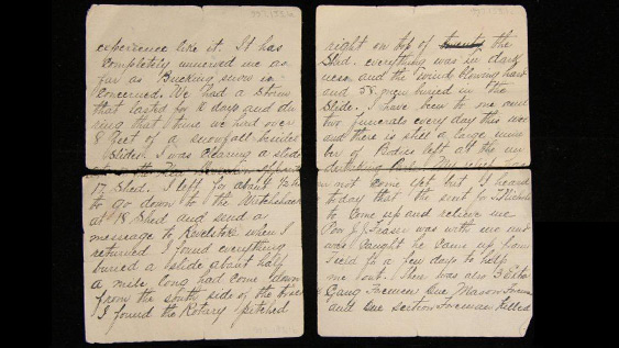 Photographie d'une lettre manuscrite en quatre pièces.
